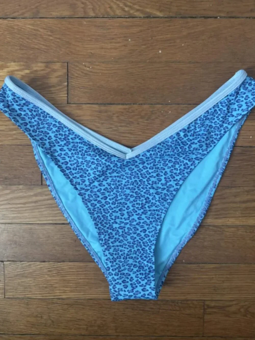 Frankies Bikinis set in Cobalt Cheetah